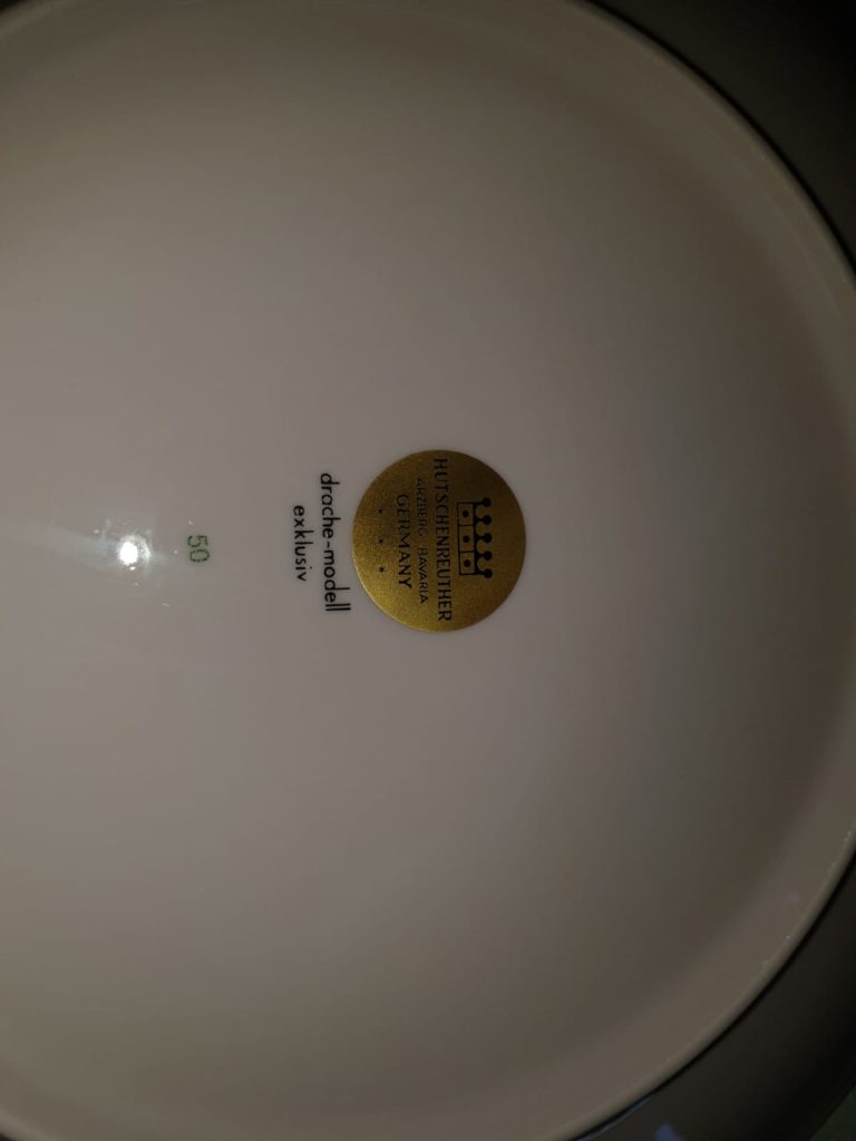 1533828697-884148882b96f64c2f03c0d9f427c309